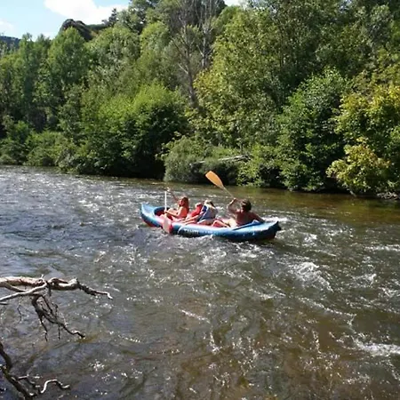 Pittoresque En Bord De Riviere Avec Jardin Clos, Proche Sports Et Sites Touristiques - Fr-1-582-176 Feriehus